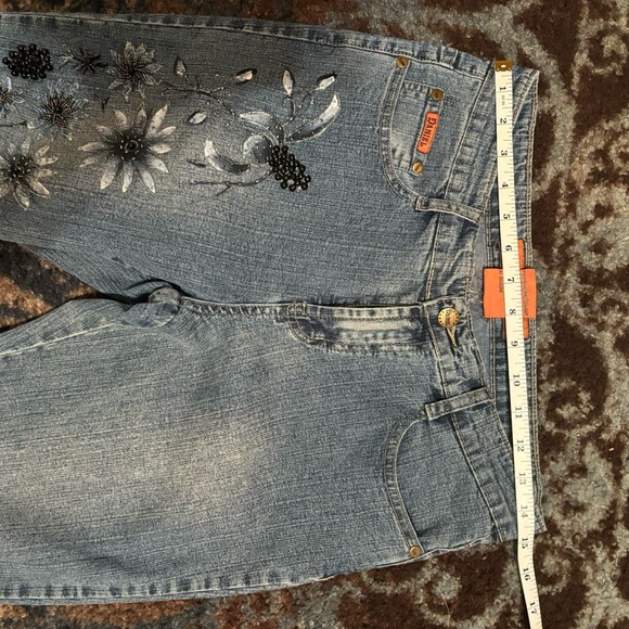 The cutest vintage Embellished Jeans with flowers and berries bead detailing - Picture 7 of 7